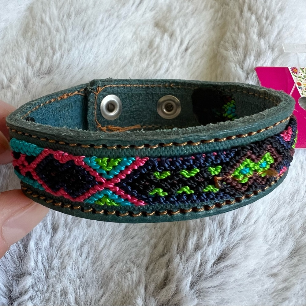 Unisex, genuine, leather adjustable bracelet